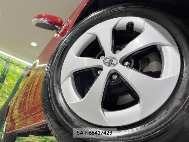 Toyota PRIUS 2013-10 337685-12