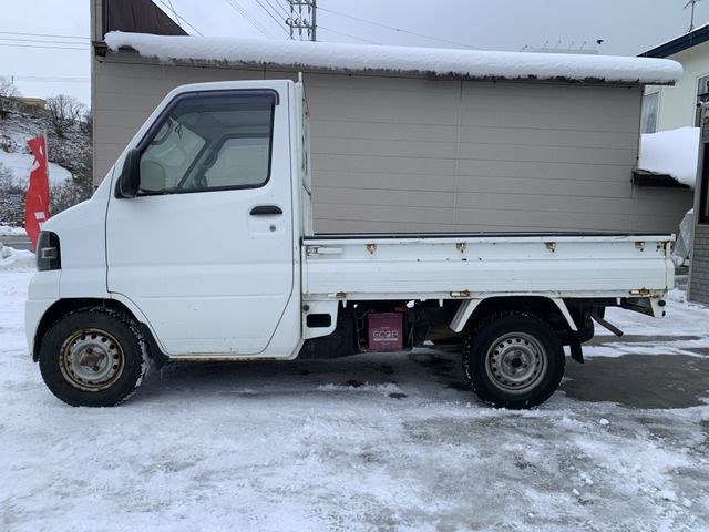 Mitsubishi MINICAB TRUCK 2009-02 8335-4