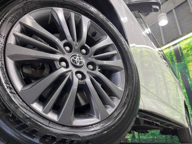 Toyota VOXY 2022-04 195438-13