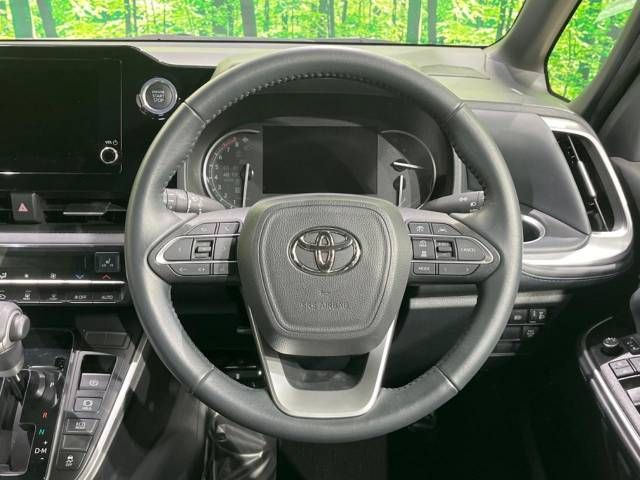 Toyota VOXY 2022-04 195438-11