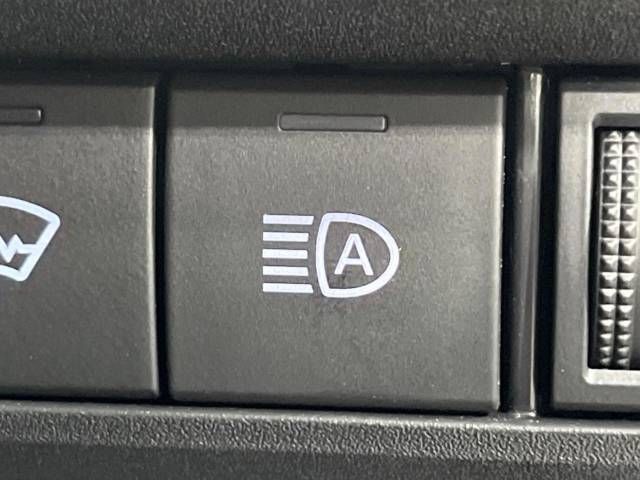 Toyota VOXY 2022-04 195438-7