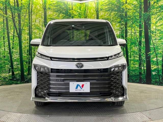 Toyota VOXY 2022-04 195438-14