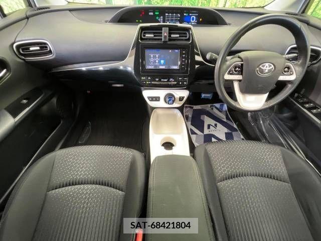 Toyota PRIUS 2016-07 247214-1