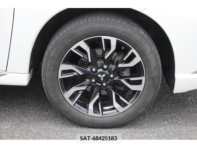 Mitsubishi OUTLANDER PHEV 2015-09 303558-9