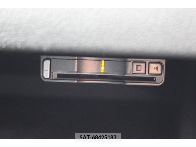 Mitsubishi OUTLANDER PHEV 2015-09 303558-4