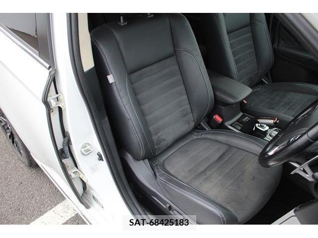 Mitsubishi OUTLANDER PHEV 2015-09 303558-12
