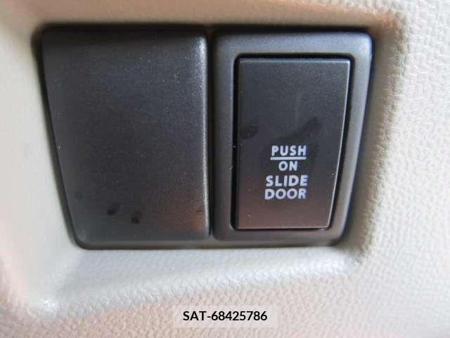 Nissan ROOX 2010-12 250790-18