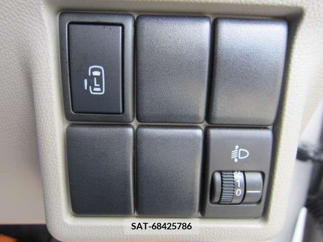 Nissan ROOX 2010-12 250790-19