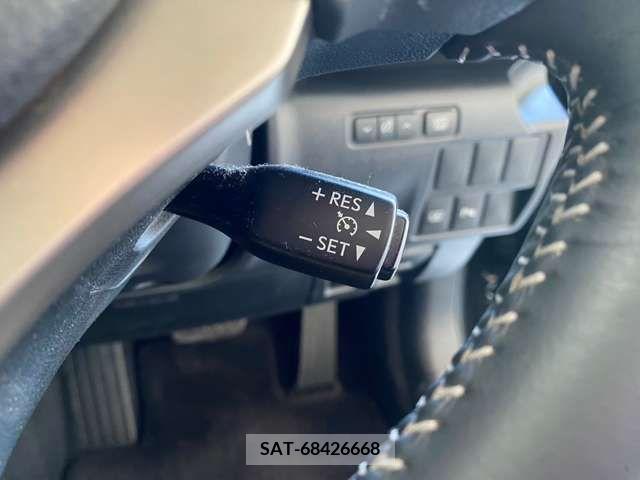 Lexus IS 2013-09 324184-9