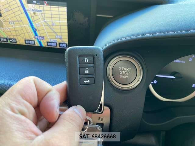 Lexus IS 2013-09 324184-16