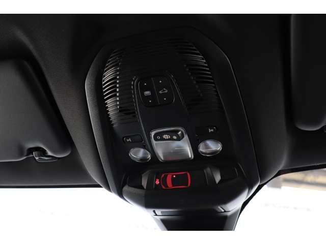 Peugeot 3008 2023-08 25033-18