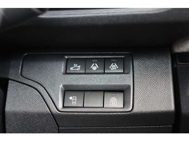 Peugeot 3008 2023-08 25033-17