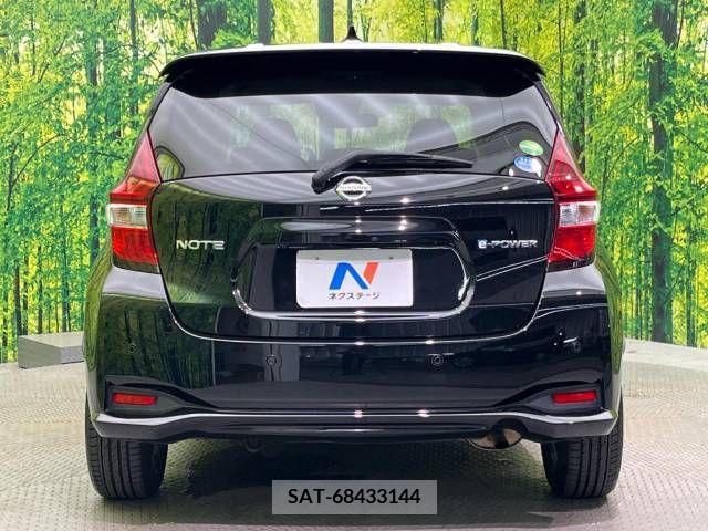 Nissan NOTE 2019-08 365472-15