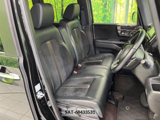 Honda N BOX CUSTOM 2017-10 279036-8