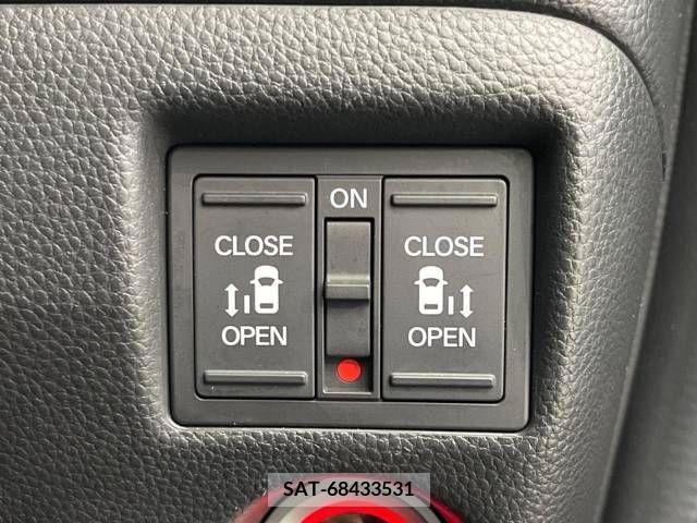 Honda N BOX CUSTOM 2017-10 279036-2