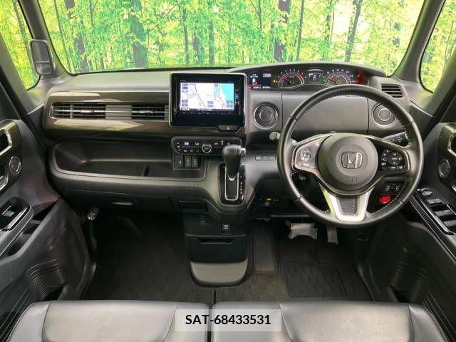 Honda N BOX CUSTOM 2017-10 279036-1