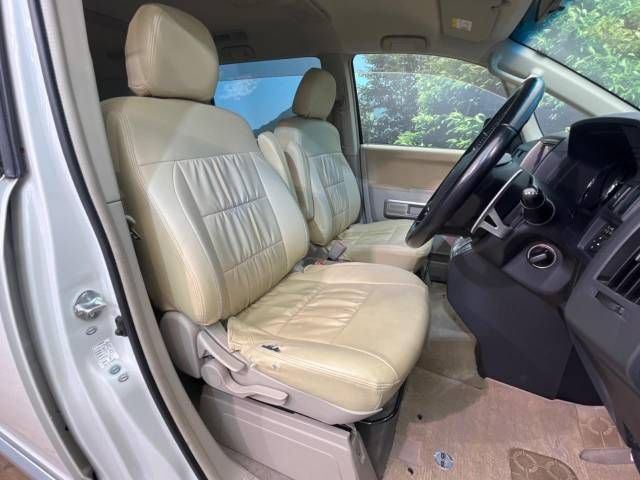 Mitsubishi DELICA D5 2007-03 190875-8