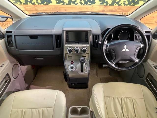 Mitsubishi DELICA D5 2007-03 190875-1