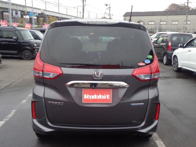 Honda FREED HYBRID 2019-09 195619-2