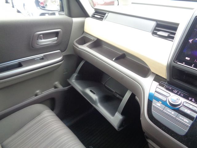 Honda FREED HYBRID 2019-09 195619-27
