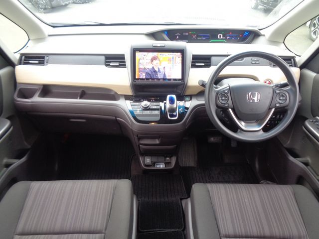 Honda FREED HYBRID 2019-09 195619-1