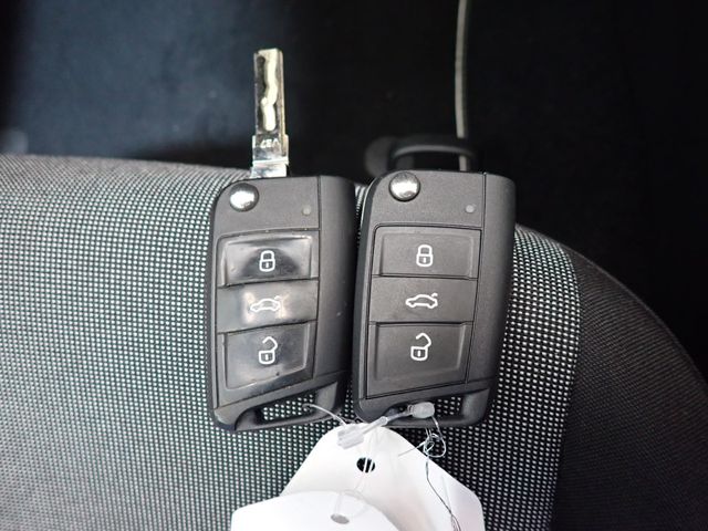 VolksWagen GOLF 2015-08 191260-23