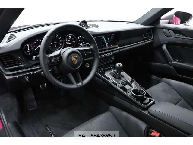 Porsche 911 2024-03 374042-1