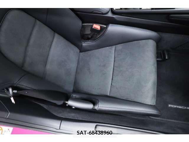 Porsche 911 2024-03 374042-7