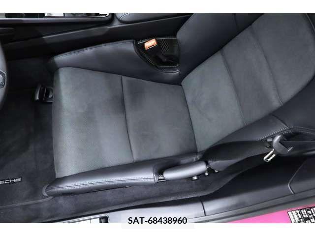 Porsche 911 2024-03 374042-6