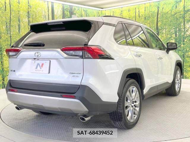 Toyota RAV4 2023-02 210874-17