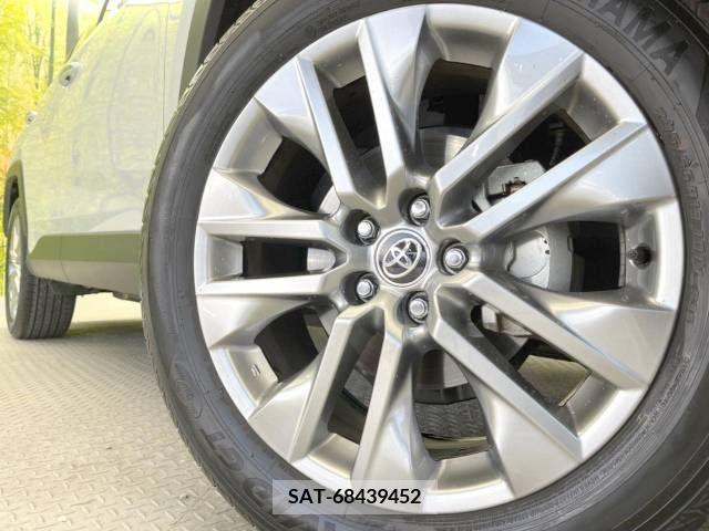 Toyota RAV4 2023-02 210874-13
