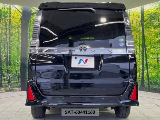 Toyota VOXY 2019-03 341832-16