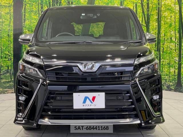 Toyota VOXY 2019-03 341832-15