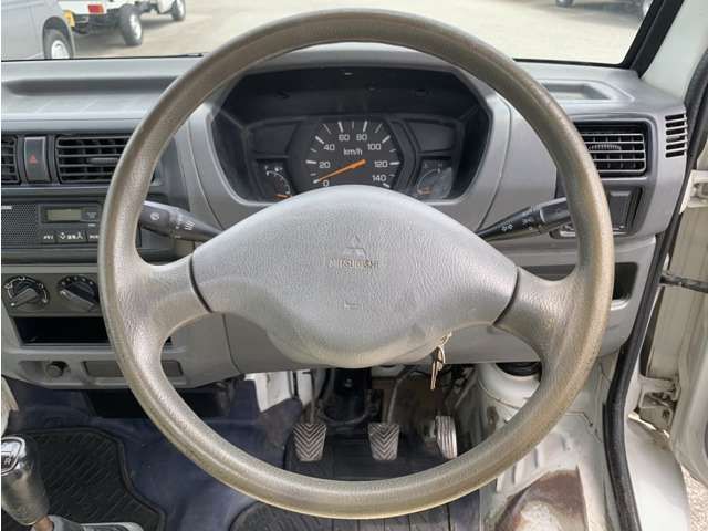 Mitsubishi MINICAB TRUCK 1999-01 7564-16