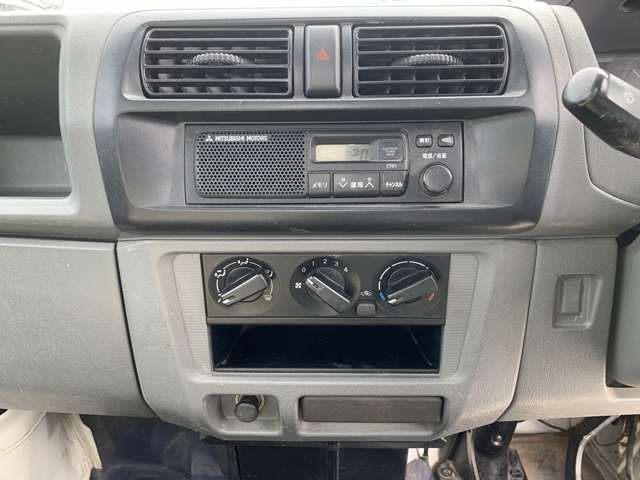 Mitsubishi MINICAB TRUCK 1999-01 7564-18
