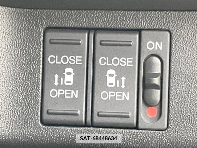 Honda e 2018-04 337980-7