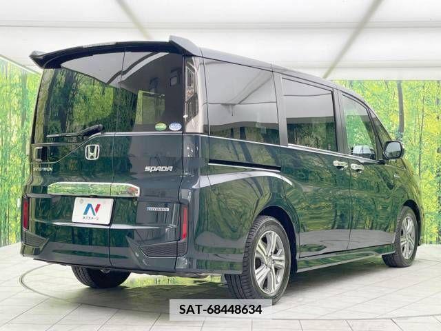 Honda e 2018-04 337980-18