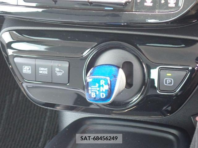 Toyota PRIUS 2020-02 322453-11