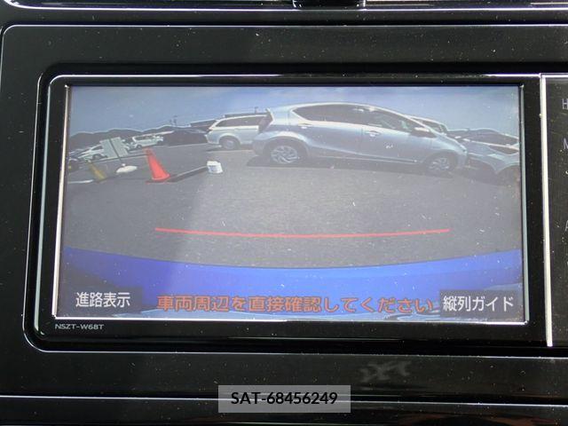 Toyota PRIUS 2020-02 322453-6