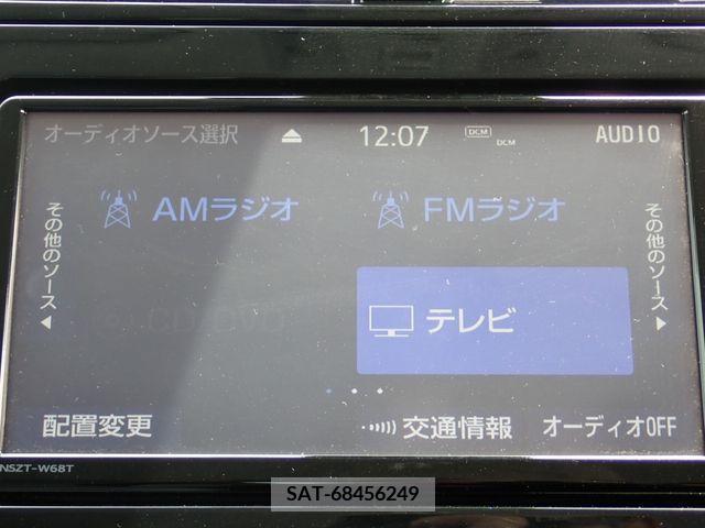 Toyota PRIUS 2020-02 322453-4