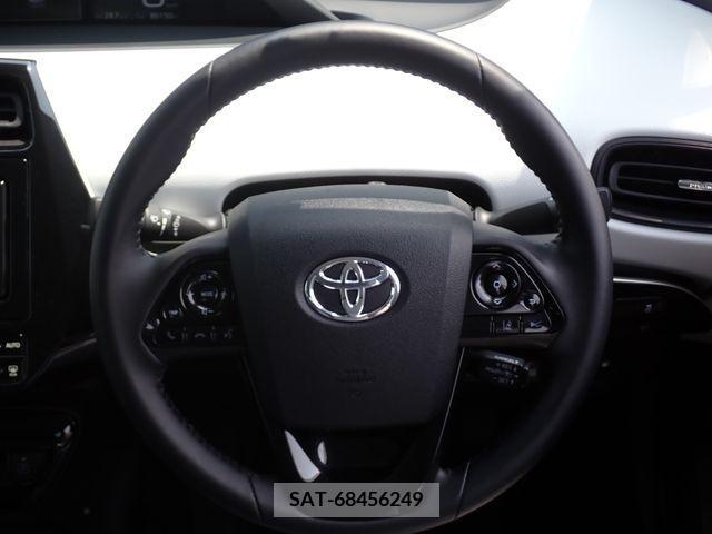 Toyota PRIUS 2020-02 322453-14