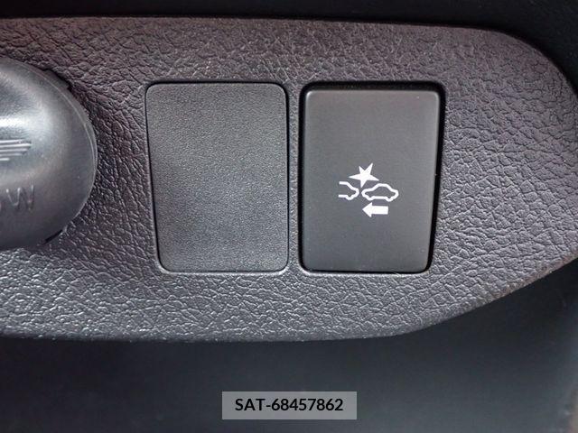 Toyota VITZ 2019-04 334898-9