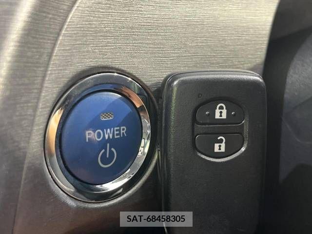 Toyota PRIUS 2014-06 342038-8