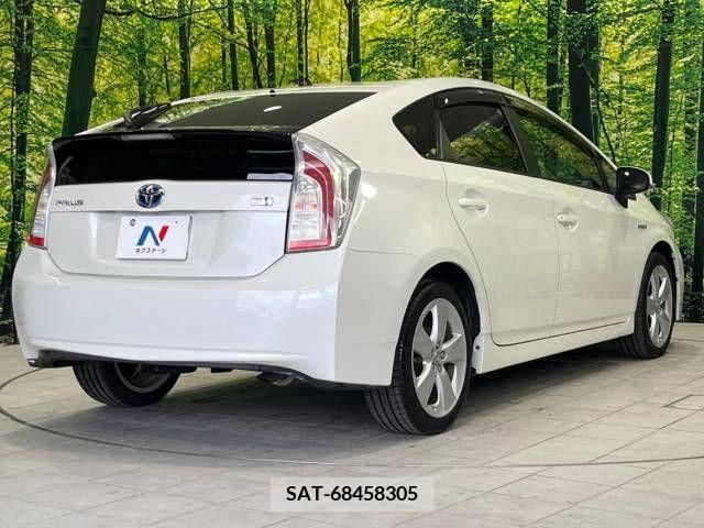 Toyota PRIUS 2014-06 342038-18