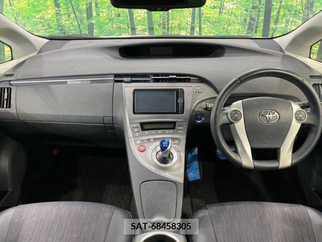 Toyota PRIUS 2014-06 342038-1