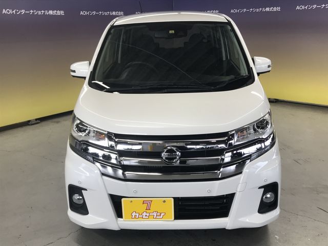 Nissan DAYZ 2018-10 13271-3