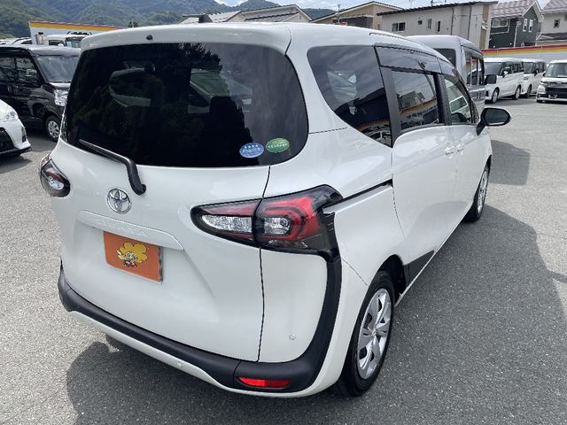 Toyota SIENTA 2021-02 9738-2