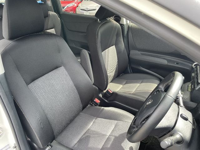 Toyota SIENTA 2021-02 9738-5