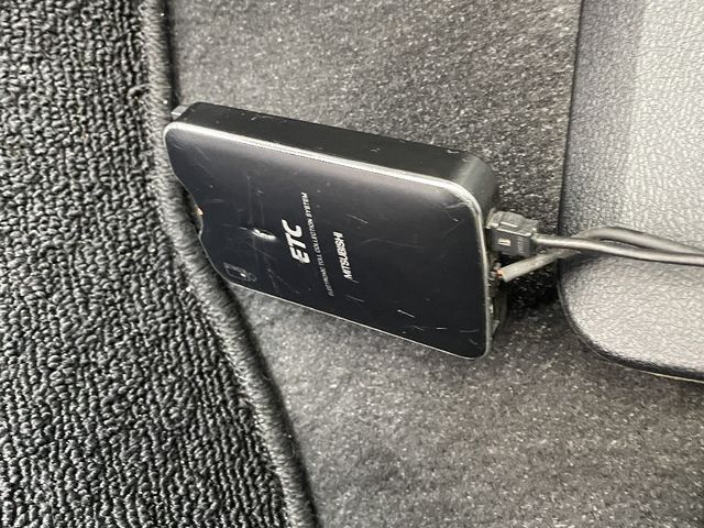 Toyota SIENTA 2021-02 9738-19