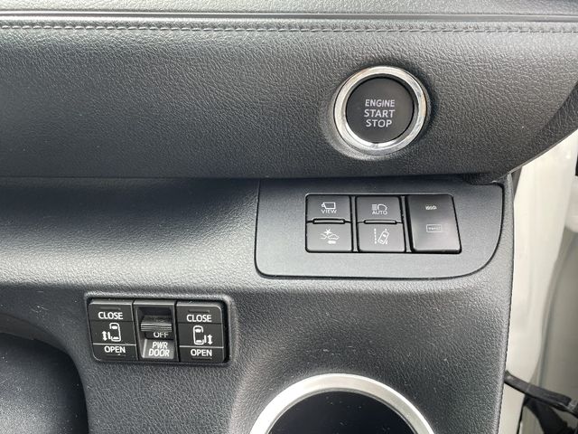 Toyota SIENTA 2021-02 9738-17